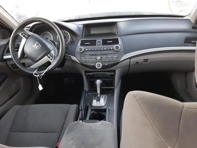 Photo 8 VIN: 1HGCP2F34CA076875 - HONDA ACCORD LX 