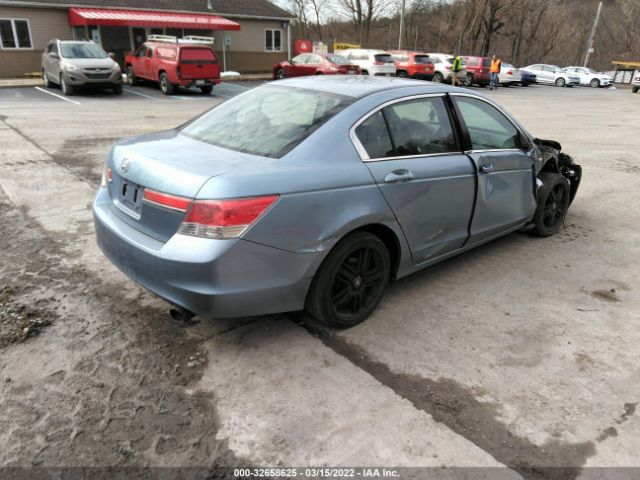 Photo 3 VIN: 1HGCP2F34CA092395 - HONDA ACCORD SDN 