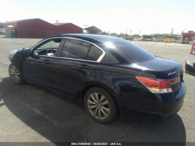 Photo 2 VIN: 1HGCP2F34CA114220 - HONDA ACCORD SDN 