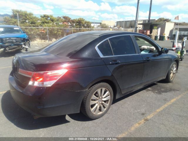 Photo 3 VIN: 1HGCP2F34CA114220 - HONDA ACCORD SDN 