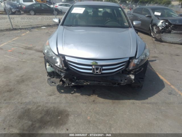 Photo 5 VIN: 1HGCP2F34CA168911 - HONDA ACCORD SDN 