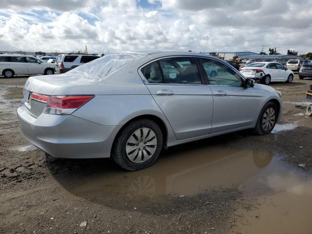 Photo 2 VIN: 1HGCP2F34CA187507 - HONDA ACCORD LX 