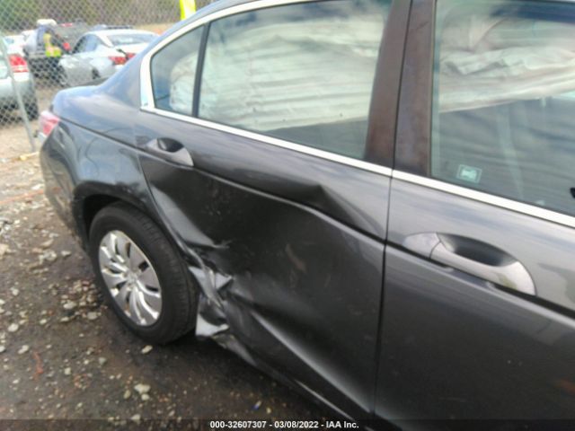 Photo 5 VIN: 1HGCP2F34CA200921 - HONDA ACCORD SDN 