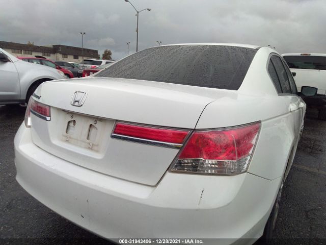 Photo 3 VIN: 1HGCP2F34CA232901 - HONDA ACCORD SDN 