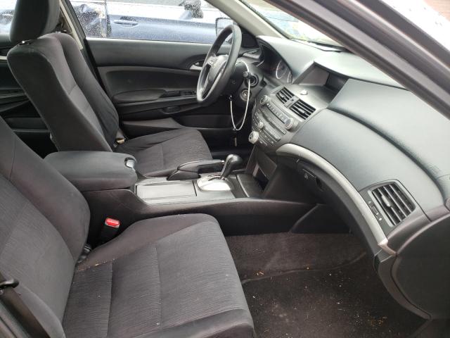 Photo 4 VIN: 1HGCP2F34CA242019 - HONDA ACCORD LX 