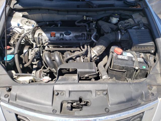 Photo 6 VIN: 1HGCP2F35AA026225 - HONDA ACCORD LX 