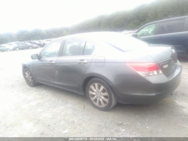 Photo 2 VIN: 1HGCP2F35AA028038 - HONDA ACCORD SDN 