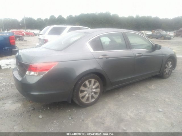 Photo 3 VIN: 1HGCP2F35AA028038 - HONDA ACCORD SDN 