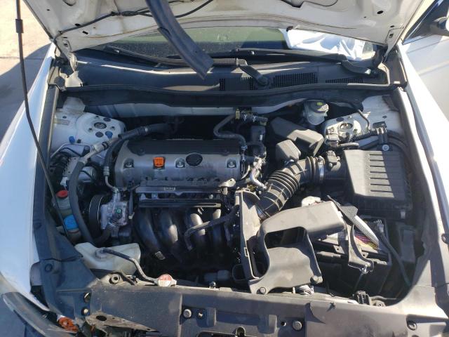 Photo 10 VIN: 1HGCP2F35AA049763 - HONDA ACCORD LX 