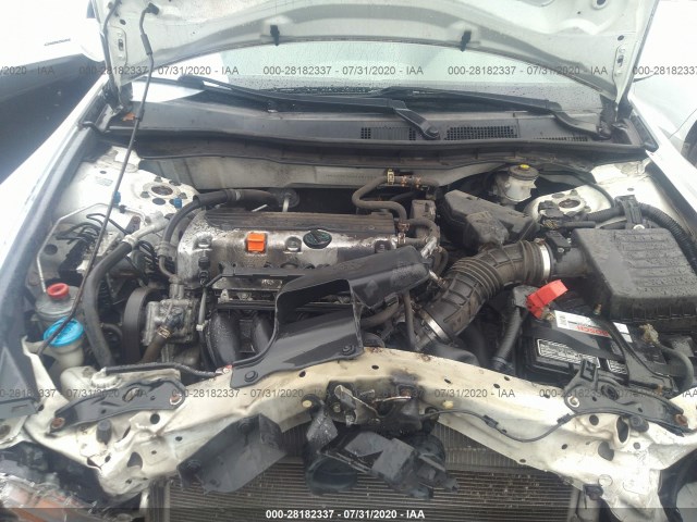 Photo 9 VIN: 1HGCP2F35AA081953 - HONDA ACCORD SDN 