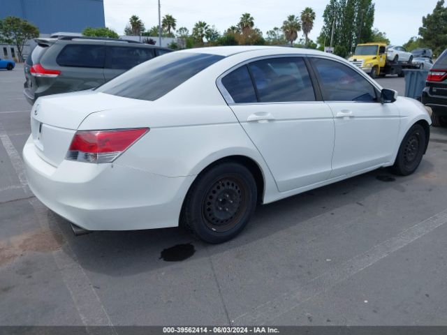 Photo 3 VIN: 1HGCP2F35AA113543 - HONDA ACCORD 