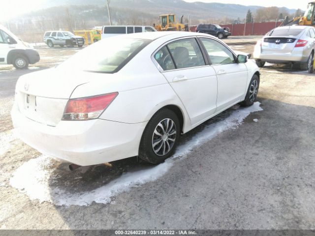 Photo 3 VIN: 1HGCP2F35AA129211 - HONDA ACCORD SDN 