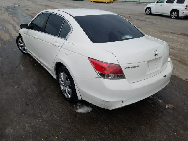 Photo 2 VIN: 1HGCP2F35AA131508 - HONDA ACCORD LX 