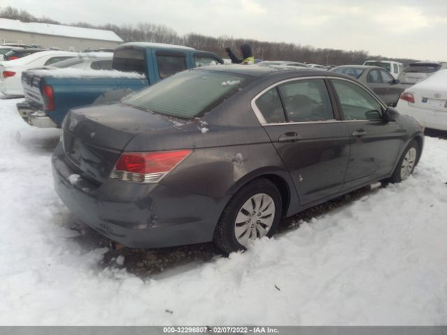 Photo 3 VIN: 1HGCP2F35AA134733 - HONDA ACCORD SDN 