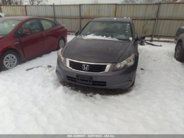 Photo 5 VIN: 1HGCP2F35AA134733 - HONDA ACCORD SDN 