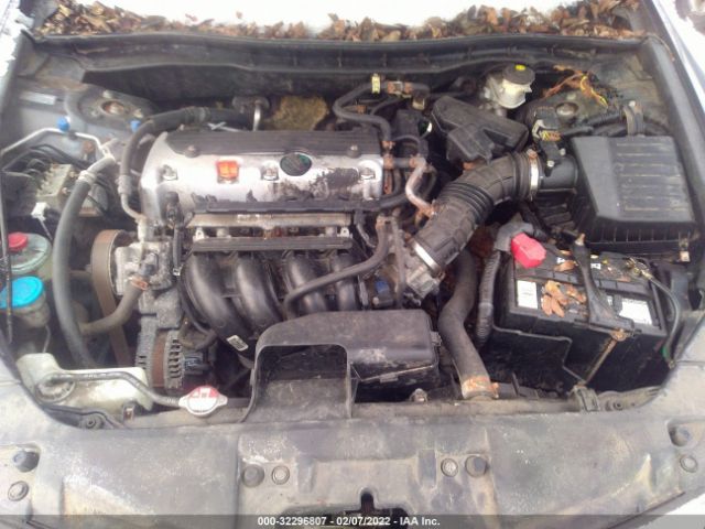 Photo 9 VIN: 1HGCP2F35AA134733 - HONDA ACCORD SDN 