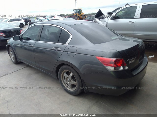 Photo 2 VIN: 1HGCP2F35AA139642 - HONDA ACCORD SDN 