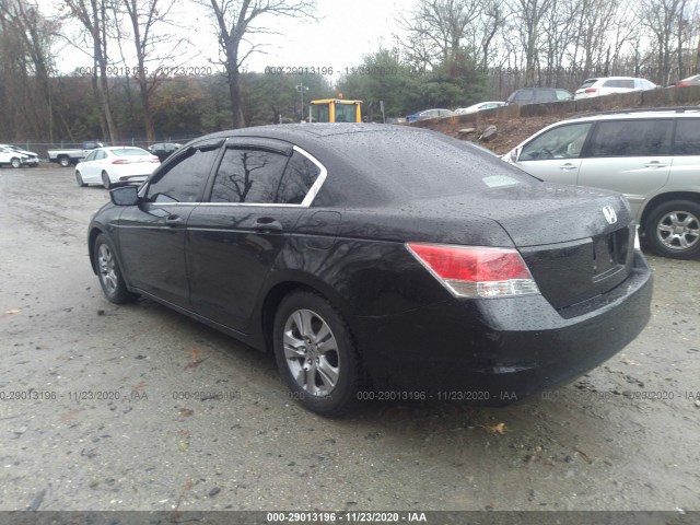 Photo 2 VIN: 1HGCP2F35AA142475 - HONDA ACCORD SDN 