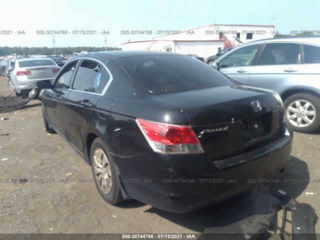 Photo 2 VIN: 1HGCP2F35AA144047 - HONDA ACCORD SDN 