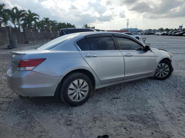 Photo 2 VIN: 1HGCP2F35AA159809 - HONDA ACCORD LX 