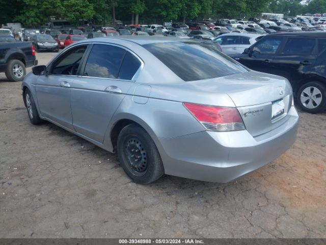 Photo 2 VIN: 1HGCP2F35AA160216 - HONDA ACCORD 