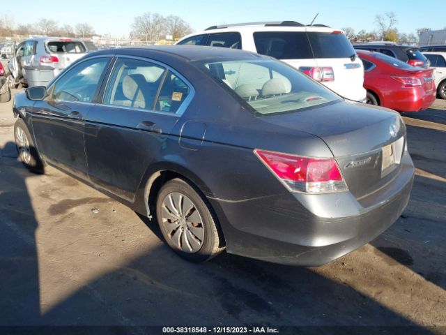 Photo 2 VIN: 1HGCP2F35AA174598 - HONDA ACCORD 