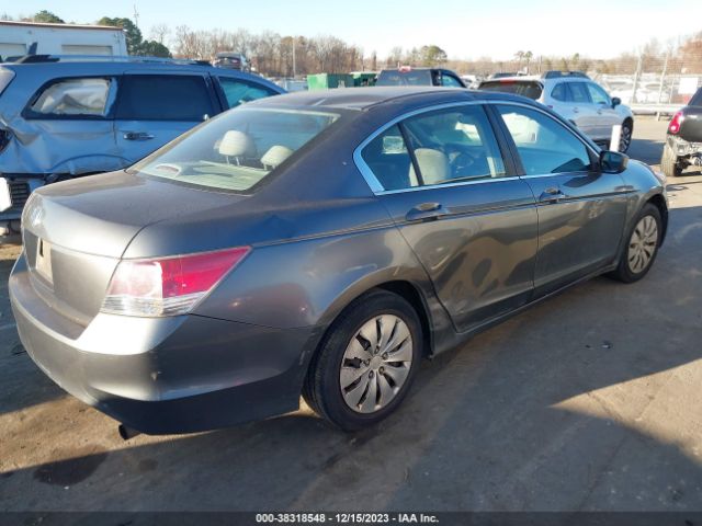 Photo 3 VIN: 1HGCP2F35AA174598 - HONDA ACCORD 