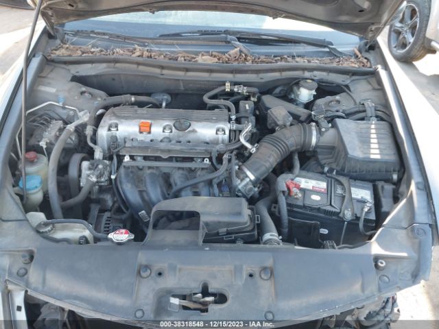 Photo 9 VIN: 1HGCP2F35AA174598 - HONDA ACCORD 