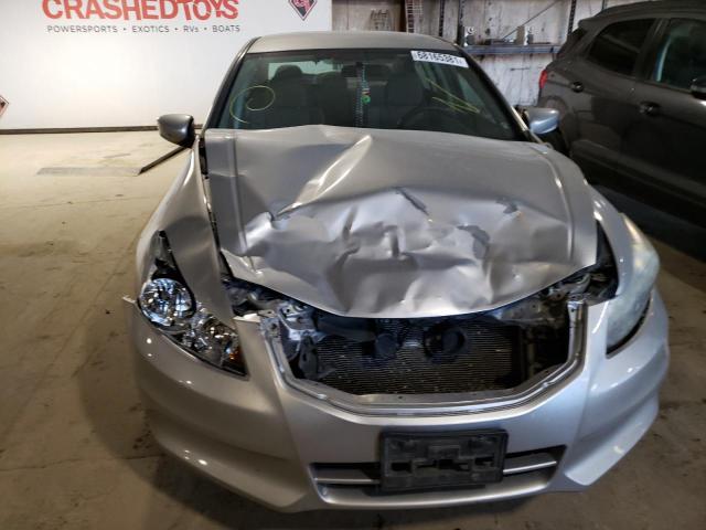 Photo 8 VIN: 1HGCP2F35BA022676 - HONDA ACCORD LX 