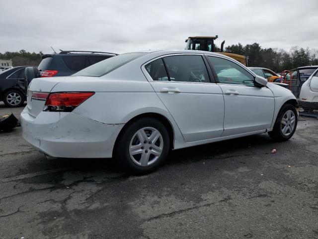 Photo 2 VIN: 1HGCP2F35BA040529 - HONDA ACCORD 