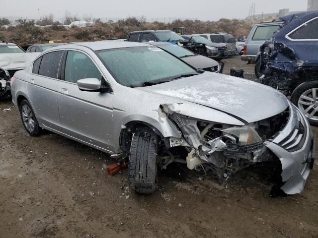 Photo 3 VIN: 1HGCP2F35BA065897 - HONDA ACCORD LX 