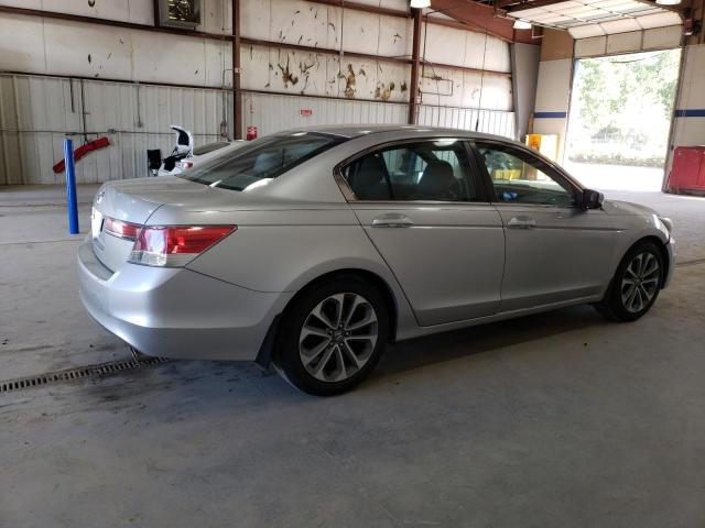 Photo 2 VIN: 1HGCP2F35BA087415 - HONDA ACCORD LX 