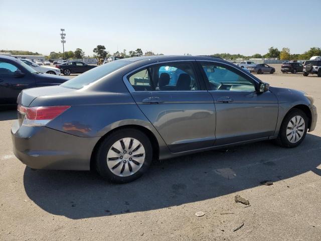 Photo 2 VIN: 1HGCP2F35BA129064 - HONDA ACCORD LX 