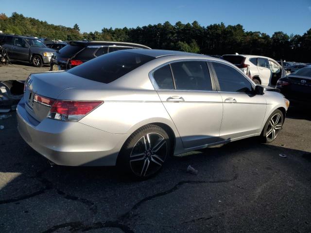 Photo 2 VIN: 1HGCP2F35BA131400 - HONDA ACCORD LX 