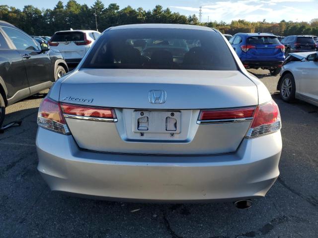 Photo 5 VIN: 1HGCP2F35BA131400 - HONDA ACCORD LX 