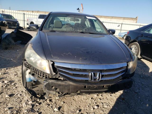 Photo 4 VIN: 1HGCP2F35BA134331 - HONDA ACCORD LX 