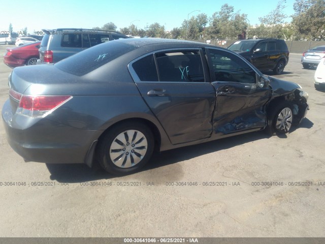 Photo 3 VIN: 1HGCP2F35BA143904 - HONDA ACCORD SDN 