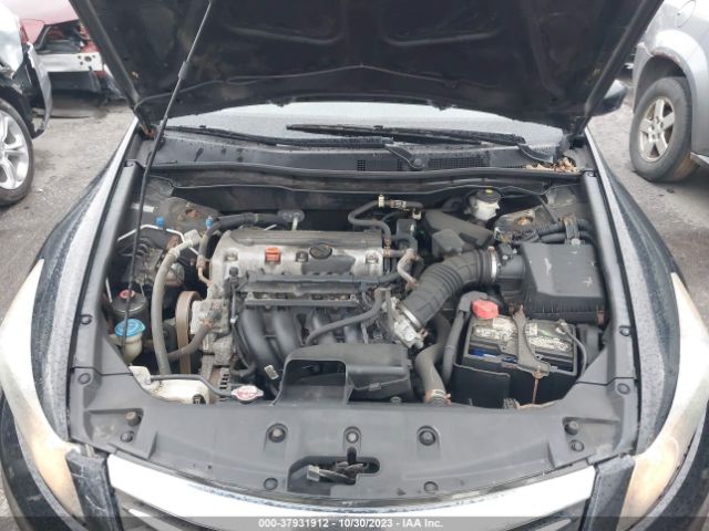 Photo 9 VIN: 1HGCP2F35BA145426 - HONDA ACCORD 