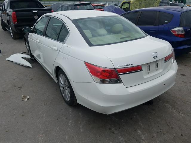 Photo 2 VIN: 1HGCP2F35CA006513 - HONDA ACCORD LX 