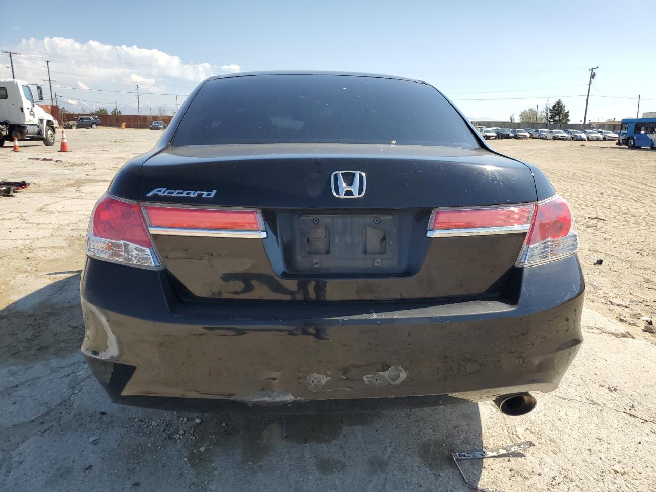 Photo 5 VIN: 1HGCP2F35CA008617 - HONDA ACCORD 