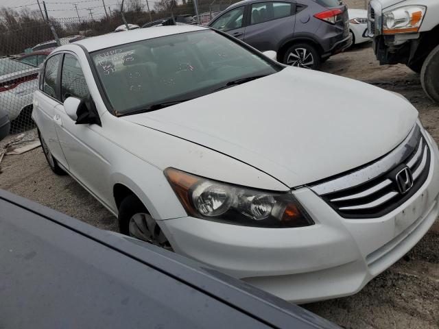 Photo 3 VIN: 1HGCP2F35CA124349 - HONDA ACCORD LX 