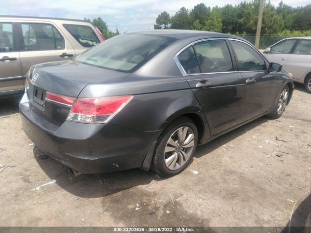 Photo 3 VIN: 1HGCP2F35CA144844 - HONDA ACCORD SDN 