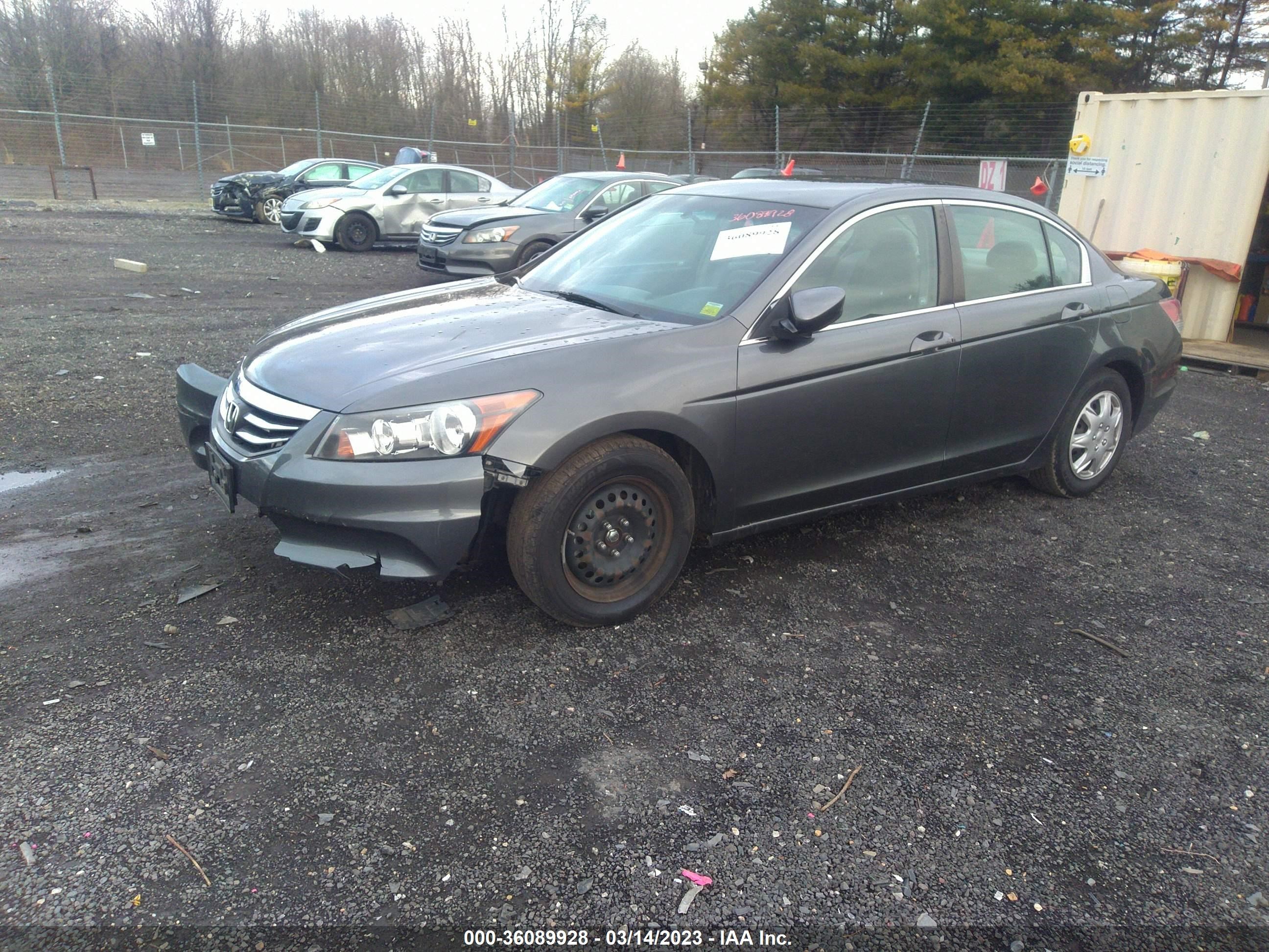 Photo 1 VIN: 1HGCP2F35CA189864 - HONDA ACCORD 