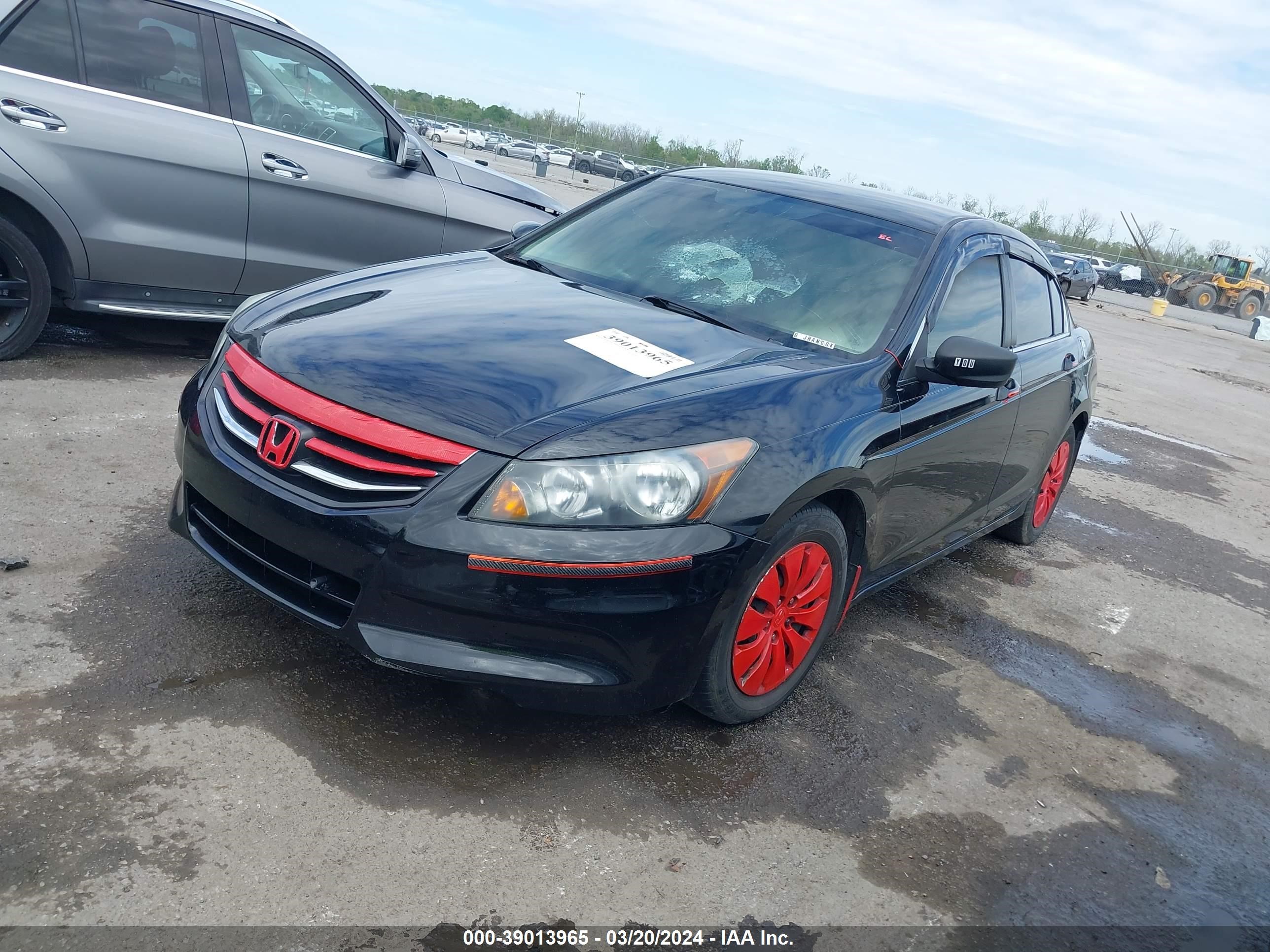 Photo 1 VIN: 1HGCP2F35CA227156 - HONDA ACCORD 