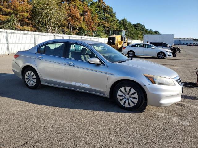 Photo 3 VIN: 1HGCP2F35CA230476 - HONDA ACCORD 