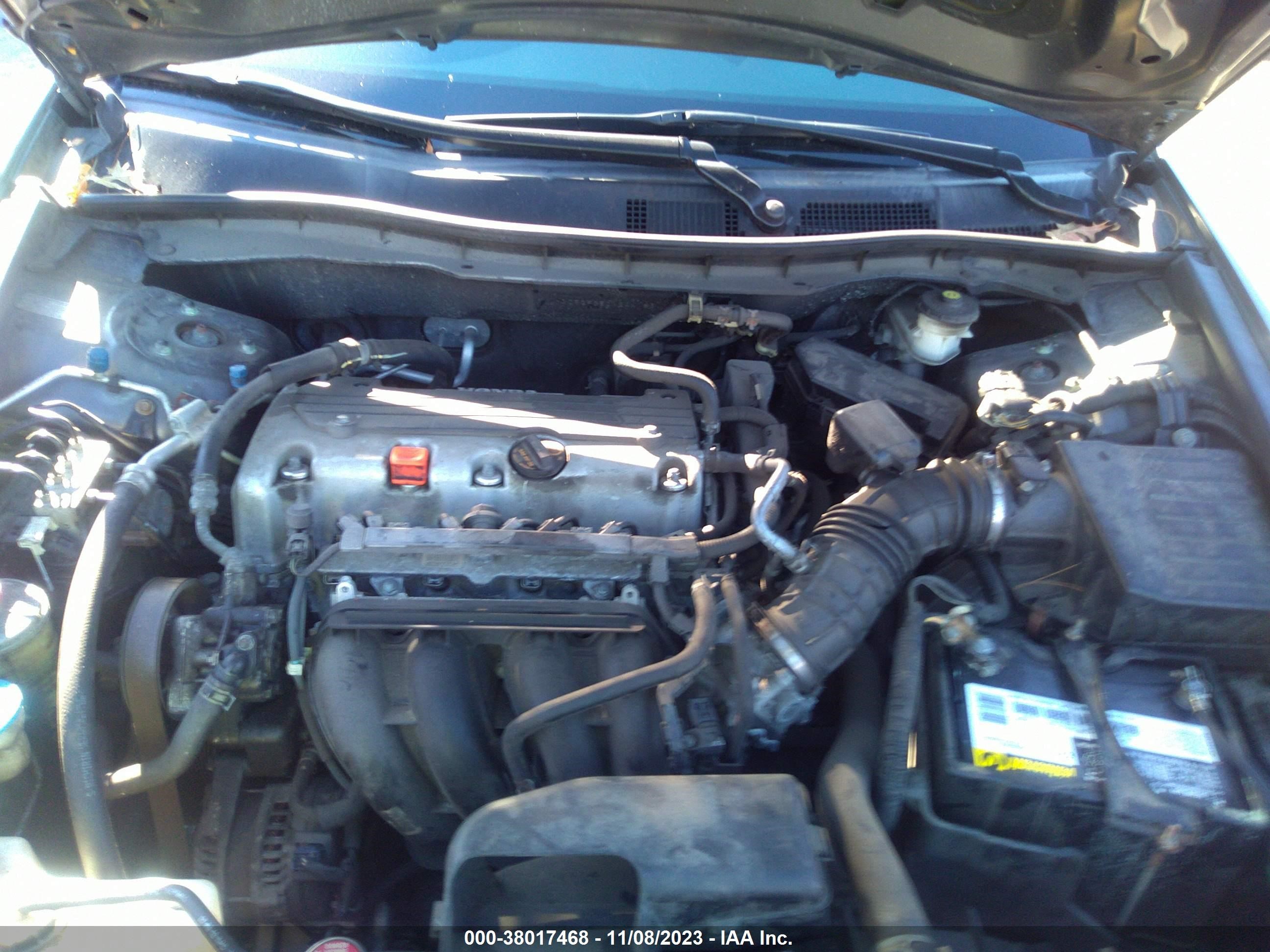 Photo 9 VIN: 1HGCP2F35CA244183 - HONDA ACCORD 