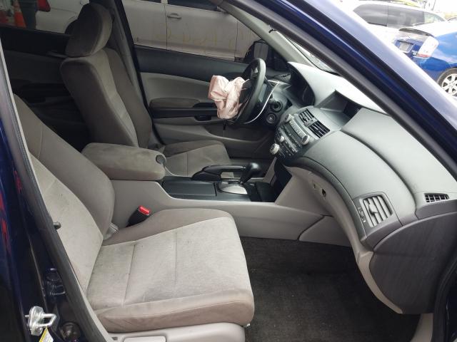 Photo 4 VIN: 1HGCP2F36AA018568 - HONDA ACCORD LX 