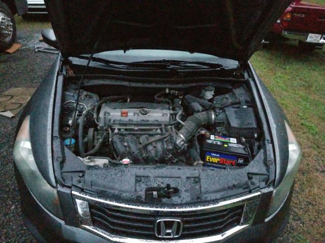 Photo 6 VIN: 1HGCP2F36AA035841 - HONDA ACCORD SDN 