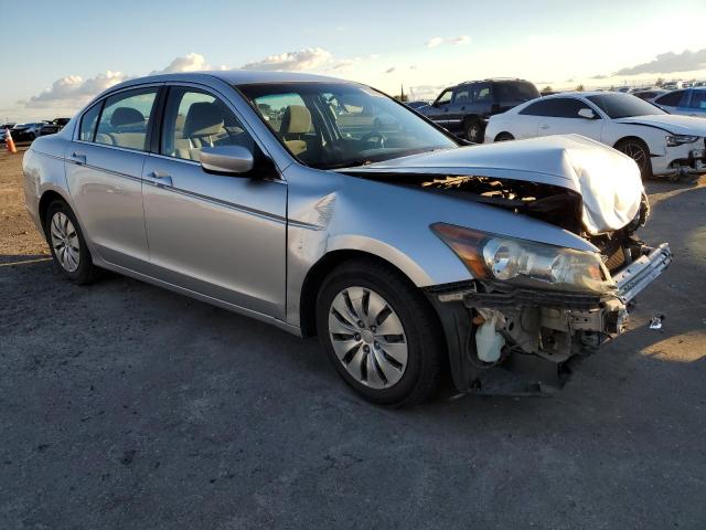 Photo 3 VIN: 1HGCP2F36AA040070 - HONDA ACCORD LX 