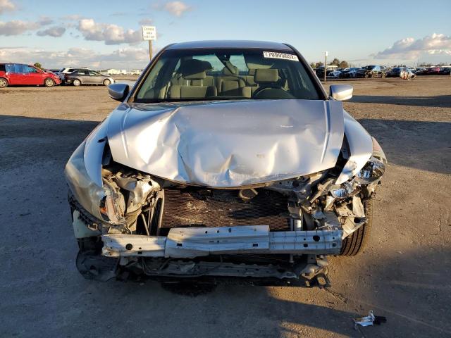 Photo 4 VIN: 1HGCP2F36AA040070 - HONDA ACCORD LX 